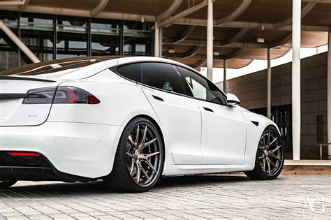 AG Luxury Wheels - Tesla Model S Plaid AGL75 Forged Wheels