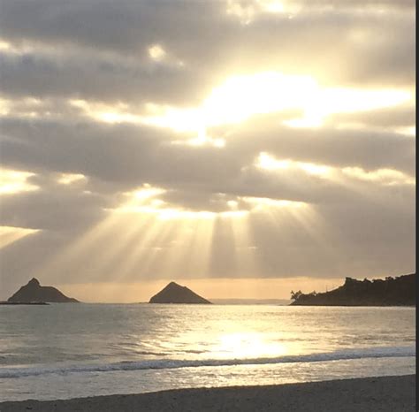 Sunrise over Kailua beach | Hawaii Reporter