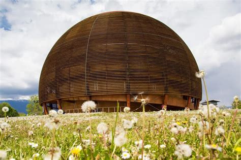 CERN tours – go on, expand your universe