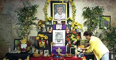 Day of the Dead altars: What's on a traditional version