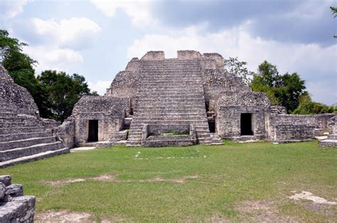 10 Incredible Photos of Caracol Maya Ruins in San Ignacio Belize