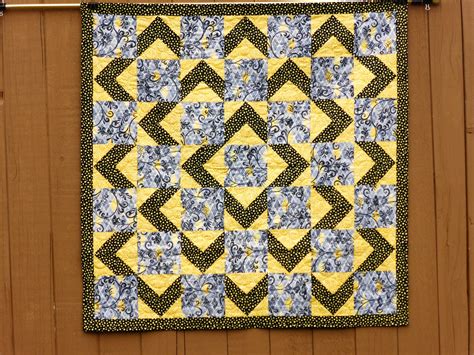 WALK ABOUT - YELLOW AND BLACK 2015 | QUILT TOP STITCHED IN W… | Flickr | Quilt patterns ...