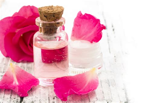 10 Rose Water Benefits For Your Hair, Skin, & Face