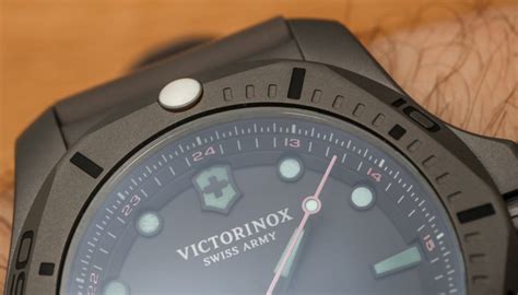 Victorinox Swiss Army INOX Professional Diver Titanium Watches Hands-On ...