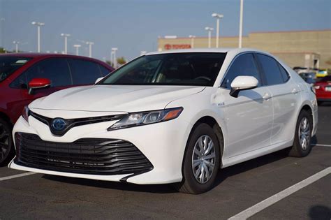 Certified Pre-Owned 2019 Toyota Camry Hybrid LE FWD 4dr Car