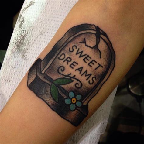 36+ Gravestone Tombstone Tattoo Designs - UtamiPratama