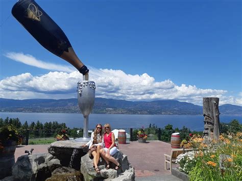 25+ FUN Things to do in Kelowna, BC (2024 Guide!)