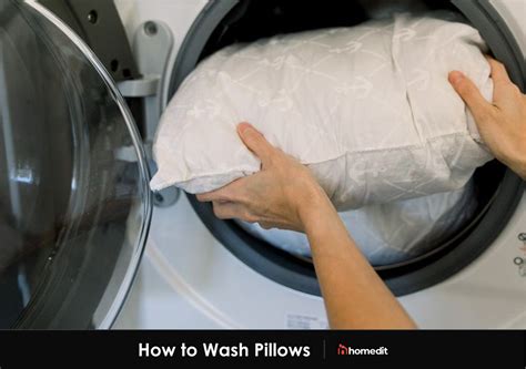 How to Wash Pillows