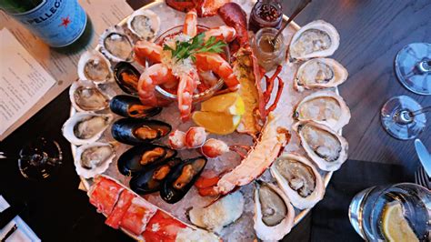 Our o-fish-al guide to Toronto's best seafood restaurants