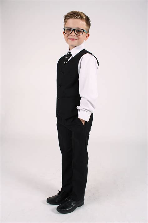 Boys 5 piece Black Suit | Wonderland