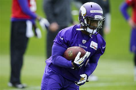 Rookie Jerick McKinnon is Ready For a Challenge with the Minnesota Vikings