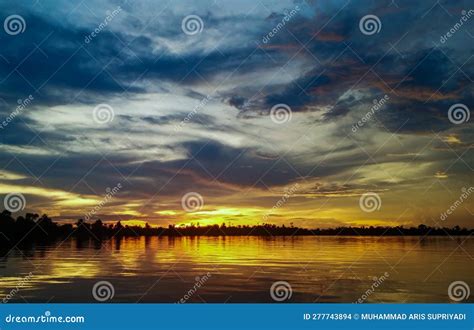 Sunset on the Mahakam River Stock Photo - Image of sunlight, evening: 277743894