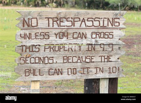 Funny No Trespassing Signs - Funny PNG