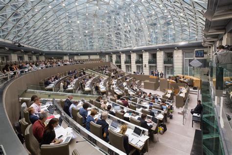 Boekvoorstelling in het Vlaams Parlement | Vermeylenfonds