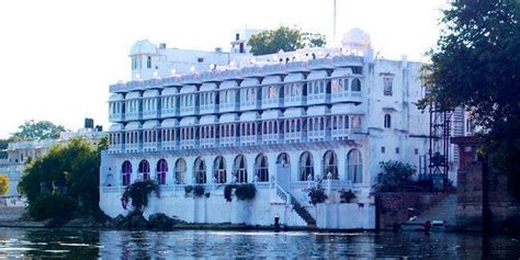 Lake Pichola Hotel Udaipur Luxury hotel in Udaipur Reviews Rooms Rates Facilities