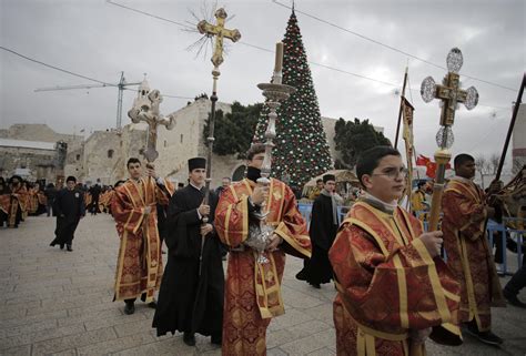 Orthodox Christmas 2015: Russian, Greek And Other Eastern Churches Begin Celebrations [PHOTOS ...