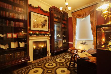 Relive Christmases Past at the Charles Dickens Museum - Discover Britain