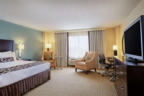 These Are the Best Hotels Near Atlanta Airport for Each Rewards Program