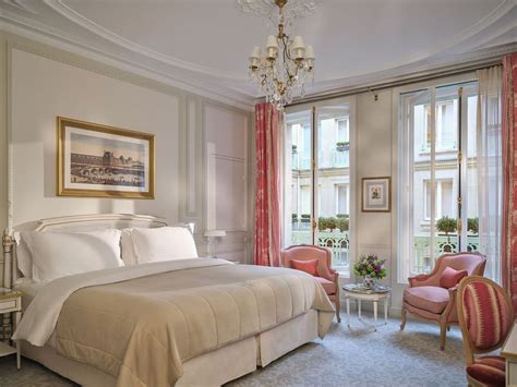 These Stunning Paris Hotels Are the Best In the City of Light