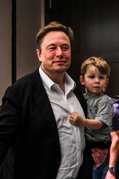 Elon Musk joined by son X AE A-XII backstage at Miami keynote speech - Narrative News