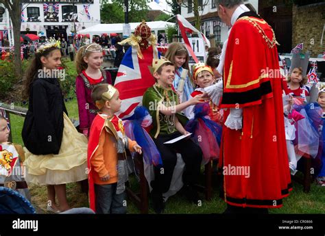 Diamond Jubilee of Queen Elizabeth II Stock Photo - Alamy