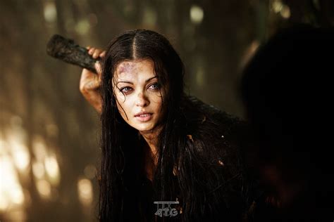 Raavanan Tamil Movie Stills - Raavanan Vikram Aishwarya Rai HQ Stills ...