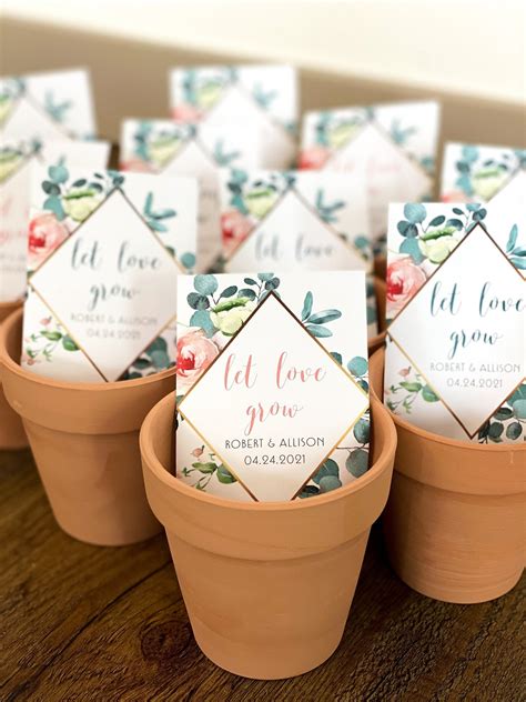 39 Creative and Unique Wedding Favor Ideas Your Guests Will Love