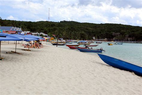 Perhentian Kecil island guide for backpackers - Stingy Nomads