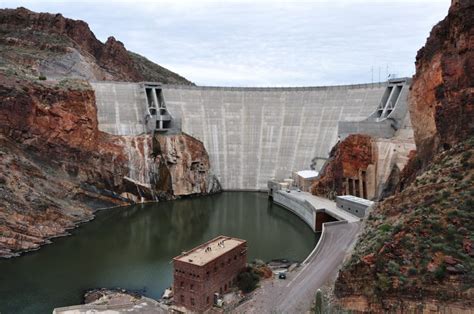 The Top 10 Grandest American Dams To See - CITI I/O