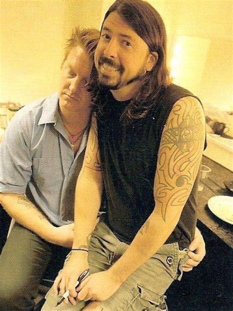 Pin by Tracy Lee on Fookitty | Dave grohl, Josh homme, Foo fighters ...