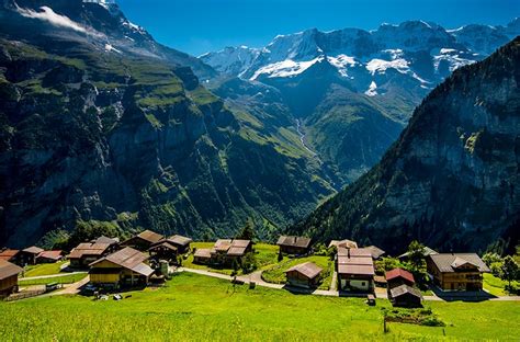 Gimmelwald, Swiss Mountain Village, Lauterbrunnen Valley, Swiss Alps ...