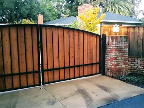 Wooden Driveway Gate Kit | Arched, Wrought Iron, Single Pickets ...