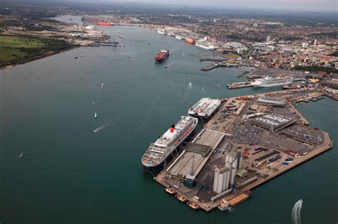 Southampton (England) cruise port schedule | CruiseMapper