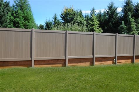 Vinyl Privacy Fencing comes in a wide variety of colors and styles. | Vinyl privacy fence, Fence ...