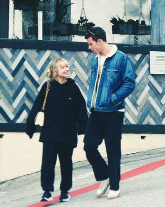 Are Shawn Mendes and Sabrina Carpenter Dating?