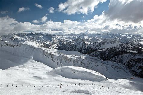 Skiing the Spanish Pyrenees (Published 2012) | New spain, Spain, Travel