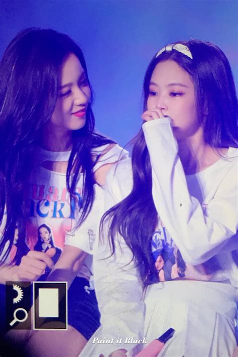 View Blackpink Jennie Crying Photo Gif