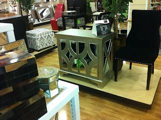 Decor4poor: Mirrored TV Table
