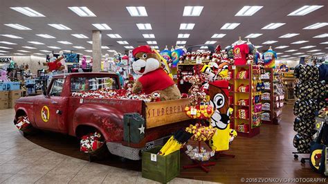 Texas convenience store and travel center chain Buc-ee's to ramp up ...