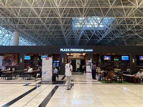 Plaza Premium Lounge at Addis Ababa Airport [In-Depth Review]