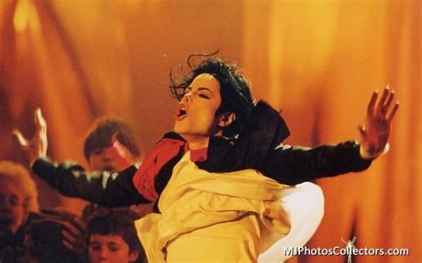 MJ - Earth Song - Live - Earth song Photo (12693109) - Fanpop