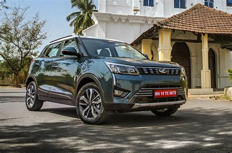 2019 Mahindra XUV300 compact SUV review, expected price, equipment, safety, kpl, test drive ...