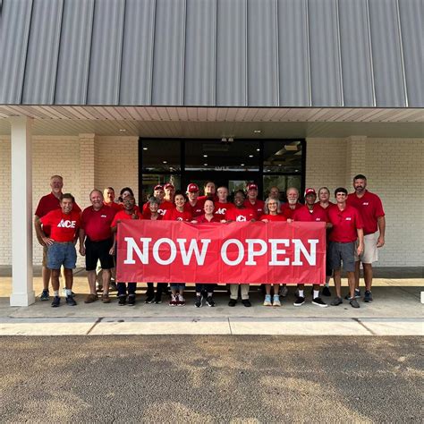 Port Royal’s new nationally known and locally owned hardware store has ...