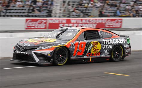 Martin Truex Jr. expected to return to Joe Gibbs Racing for 2024 season