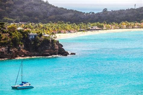 Discover the Best 11 Antigua Beaches to Visit This Year