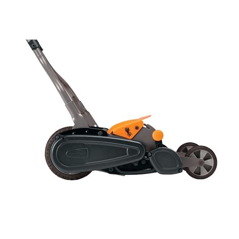 Fiskars 18-Inch Reel Lawn Mower with InertiaDrive Technology, Eco-Friendly Cutting, StaySharp ...