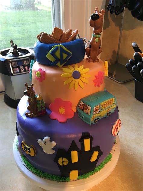 Scooby Doo Cake | Scooby doo cake, Fondant cakes, Cake