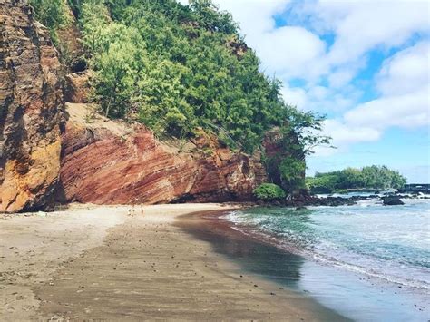 Enjoying the beach in Hana on Maui, HI // road to Hana | Beautiful locations, Road to hana, Hana