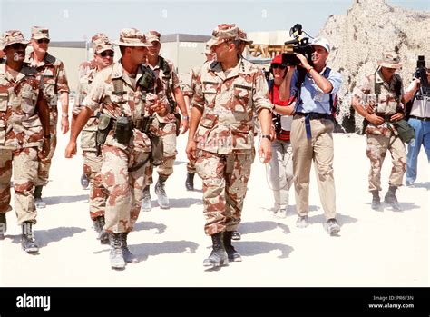 Operation desert shield hi-res stock photography and images - Alamy