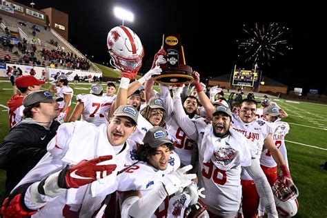 SUNY Cortland Football Team Wins The 50th Amos Alonzo Stagg Bowl, Defeats North Central College ...